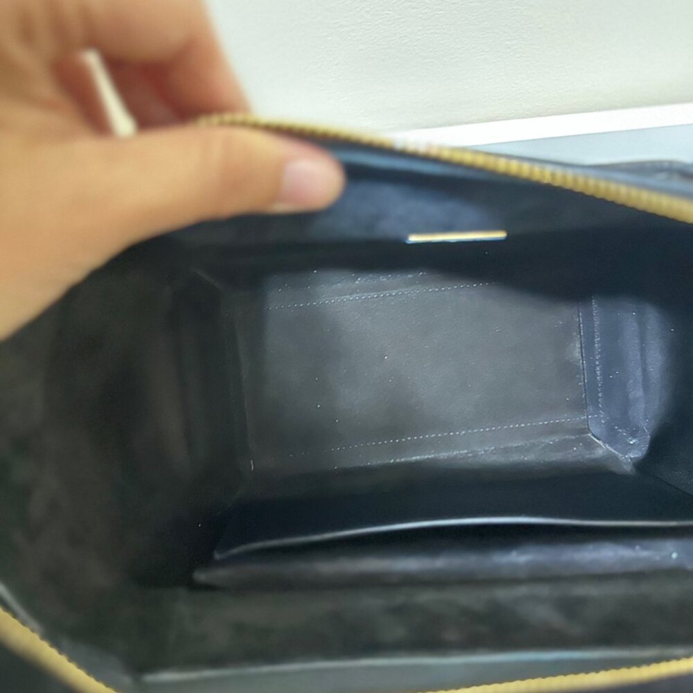 CELINE Grained Calfskin Belt Bag Micro Black - Picture 15 of 15